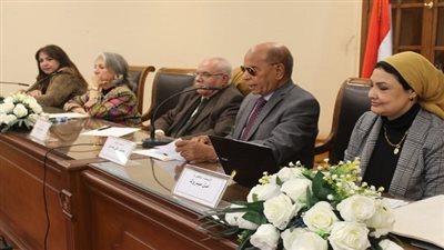 أخبار الجامعات | كلية الآداب بـ جامعة عين شمس تستضيف لجنة الفلسفة وعلم الاجتماع