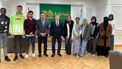 أخبار الجامعات.. رئيس جامعة مطروح يلتقي الطلاب الوافدين المقيدين بكليات الجامعة
