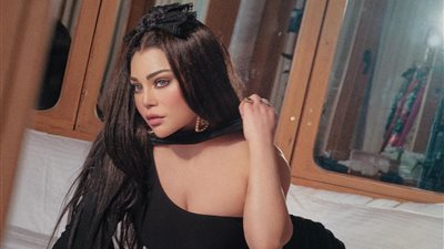 المحكمة الاقتصادية أحقية المنتج ريمون رمسيس عرض فيلمه “رمسيس باريس” لـ هيفاء وهبي