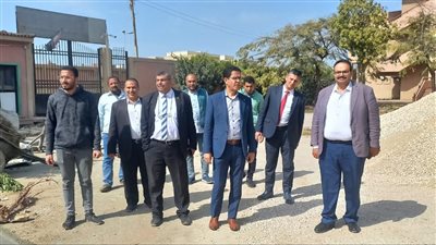 رئيس جامعة بنها يتفقد مجمع الخدمات وكلية التمريض