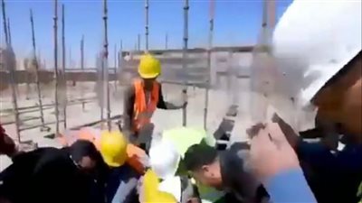 عمرو الليثى نجا من الموت بأعجوبة..بعد سقوطه من الدور الثالث..شاهد لحظة الرعب 