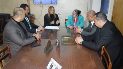 أخبار الجامعات.. آداب جامعة عين شمس توقع بروتوكول تعاون مع المركز القومي للترجمة 