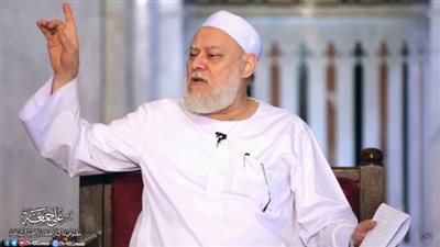 علي جمعة: يحسم الجدل بشأن جواز حفظ القرآن عبر تطبيقات الإنترنت 