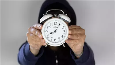 هتخرج من الامتحان في نص الوقت.. خبير تربوي يكشف عن الاسئلة التي ستأتي في امتحانات الثانوية العامة 