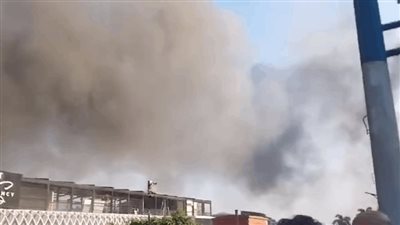 بالصور.. الحماية المدنية تسيطر على حريق باخرة سياحية بالجيزة