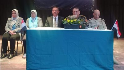  وزارة التربية والتعليم بالجيزة تعقد اجتماعًا لحل مشكلات المدارس العسكرية