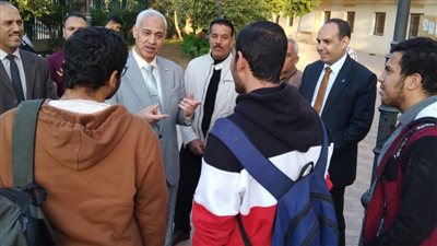  نائب رئيس جامعة أسيوط يتفقد سير العمل في المدن الجامعية خلال شهر رمضان 