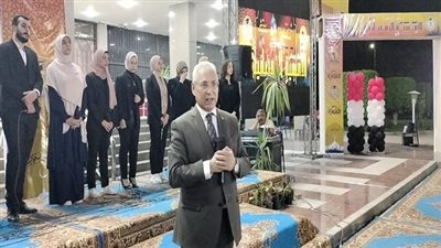 أخبار الجامعات | رئيس جامعة المنيا يشارك طلاب الجامعة الوافدين بحفل الإفطار الجماعي 