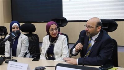 أخبار الجامعات.. طب جامعة عين شمس تحتفل بالأسبوع العالمى للجلوكوما 