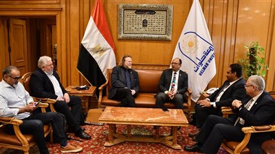 أخبار الجامعات|رئيس جامعة حلوان يستقبل وفدًا من جامعة أبردين البريطانية