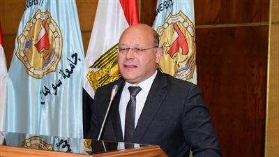 أخبار الجامعات|رئيس جامعة سوهاج يهنئ الرئيس السيسي بعيد تحرير سيناء