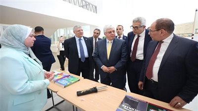 أخبار التعليم | وزير التعليم العالي يتفقد الجامعة المصرية اليابانية للعلوم والتكنولوجيا