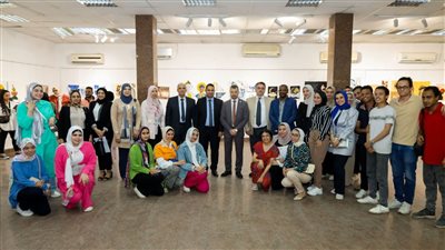 أخبار الجامعات.. الإعلان عن الفائزين بجوائز المسابقة الفنية لتصميم جداريات واجهات العمارات في إسنا