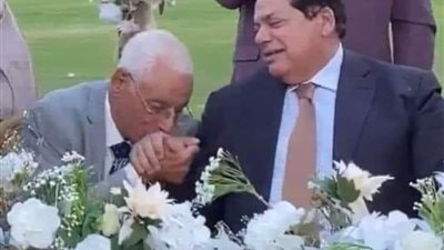 أول تعليق من الدكتور حسام موافي بعد الهجوم عليه بسبب صورة تقبيل يد أبو العينين: الناس بتغير وأنا حزين لأن الغيرة من أخطر الأمراض 