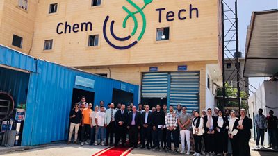  طلاب جامعة الدلتا التكنولوجية فى زيارة علمية الى مصنع كيم تك للأجهزة العلمية 