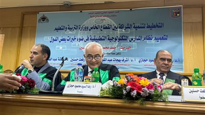وزير التربية والتعليم يترأس مناقشة رسالة دكتوراه في جامعة القاهرة لـ تعميم نظام المدارس التكنولوجية التطبيقية