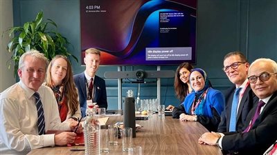 وزير التربية والتعليم يلتقي بنظيره البريطاني لتعزيز التعاون في الخدمات التعليمية