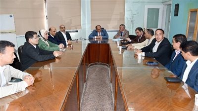 رئيس جامعة حلوان يتفقد كلية الاقتصاد المنزلي ويبحث خطوات إنشاء كلية الزراعة