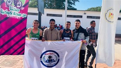 رئيس جامعة العريش يناقش خطة النشاط الطلابي ويثني على طلاب الجامعة المتميزين