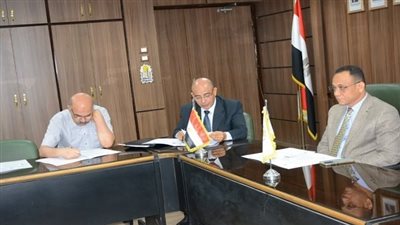 مركز دراسات المستقبل في جامعة أسيوط يستعرض استراتيجياته لمعالجة القضايا التنموية والمجتمعية