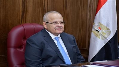 رئيس جامعة القاهرة يقدم التهنئة للمستشار عدنان فنجري بمناسبة توليه وزارة  العدل 