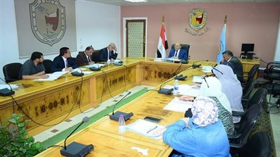 رئيس جامعة سوهاج يصدر تعليمات هامة بشأن أبناء المحافظة المغتربين