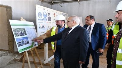 جولة تفقدية لرئيس جامعة القاهرة في أضخم مجمع طبي لعلاج الأطفال بمدينة 6 أكتوبر