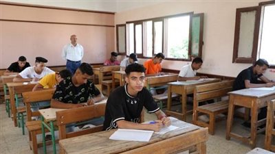 التعليم تكشف النقاب عن موعد انطلاق امتحانات الدور الثانى لـ الدبلومات الفنية 2024