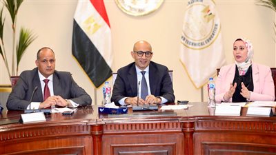 وزير التربية والتعليم: حل المشكلات التعليمية يتم من خلال دعم العاملين في الميدان