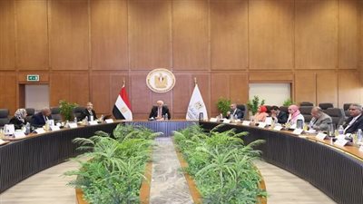 وزير التعليم العالي يوافق علي تشكيل لجان اختيار عمداء المعاهد البحثية