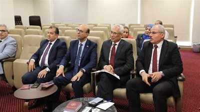 رئيس جامعة المنيا يشارك في ورشتي عمل حول 