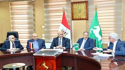 وزير التعليم ومحافظ الشرقية في لقاء مع نواب البرلمان لبحث حلول جذرية لتحديات التعليم بالمحافظة