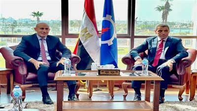 وزير التربية والتعليم يستعرض الاستعدادات للعام الدراسي الجديد بمحافظة السويس 