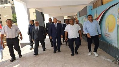 التربية والتعليم | محافظ القاهرة ومدير المديرية يتفقدان جاهزية المدارس قبل انطلاق العام الدراسي الجديد