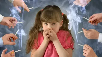 الصحة تحذر: التدخين السلبي يهدد صحة الأطفال والموت المفاجئ