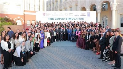الجامعة البريطانية في مصر تختتم فعاليات نموذج محاكاة قمة المناخ بمشاركة 150 طالبًا من 40 دولة
