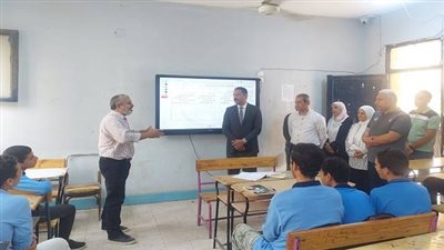 وكيل وزارة التربية والتعليم بالجيزة يقوم بجولة تفقدية لمدارس إدارتي أبو النمرس وجنوب الجيزة