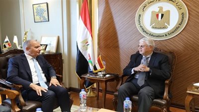 وزير التعليم العالي يتباحث مع السفير الأردني لتعزيز التعاون الأكاديمي بين البلدين