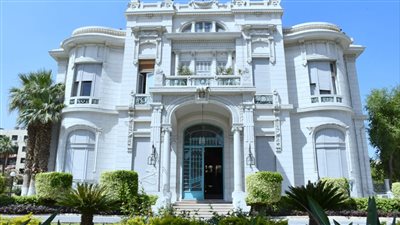  جامعة عين شمس التقديرية والتشجيعية والرواد والتقديرية تفتح باب الترشح لجوائز