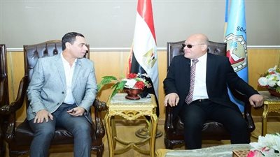 رئيس جامعة سوهاج الجديدة يستقبل المتحدث العسكري الرسمي للقوات المسلحة المصرية