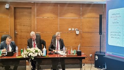 رئيس جامعة كفر الشيخ يشارك في ورشة عمل حول الاستثمار في التعليم العالي