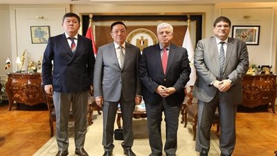 وزير التعليم العالي يعمق الشراكة التعليمية والبحثية مع كازاخستان