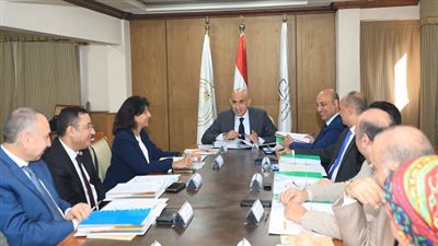 وزير التربية والتعليم يستعرض قرارات مهمة في اجتماع صندوق دعم المشروعات التعليمية