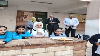 إحالة 3 معلمين للتحقيق خلال جولة مدير تعليم القليوبية لمتابعة مدارس غرب شبرا الخيمة التعليمية