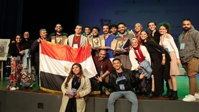 منتخب مسرح جامعة عين شمس يعود من المغرب بعد حصد 3 جوائز أولى في مهرجان طنجة الدولي