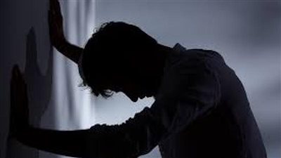 السيدات أكثر عرضة للإصاب بالاكتئاب خلال موسم الشتاء.. خاص