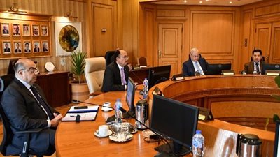 رئيس جامعة حلوان يؤكد أن منظومة الكتاب التفاعلي خطوة استراتيجية نحو تعليم عالي الجودة