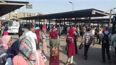 عفاريت الأسفلت يهددون مستقبل طلاب محافظة بني سويف