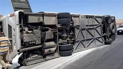 انقلاب أتوبيس مدرسة في 6 أكتوبر وإصابة 5 طلاب و3 مشرفين في حادث مفاجئ