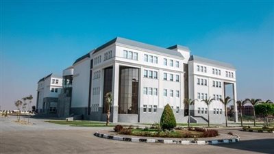 جامعة سيناء أول حرم جامعي غير نقدى بالكامل فى مصر